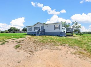 285 Prairie Ln, Azle, TX 76020