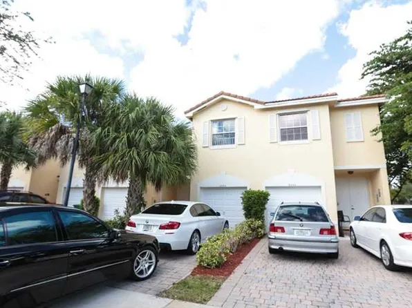 6333 Landings Way, Tamarac, FL 33321