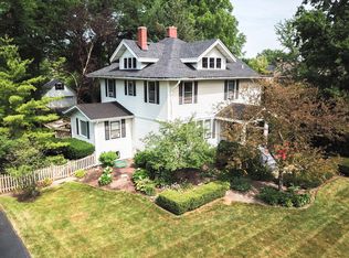 390 S Hill Ave, Elmhurst, IL
