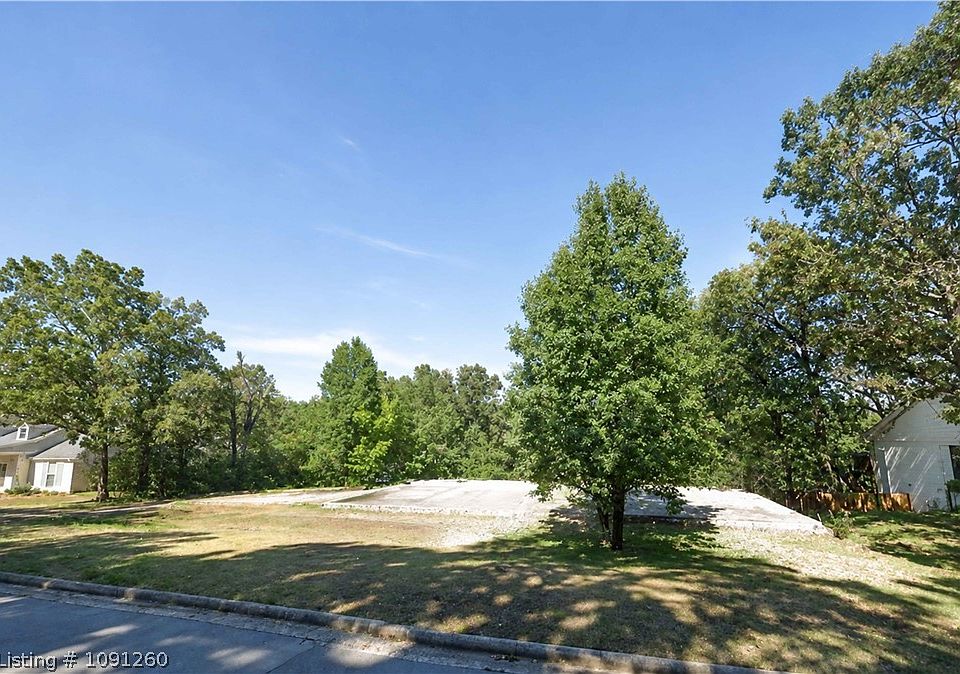 2nd image of 2817 Glen Flora Way