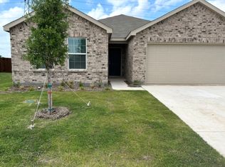 4652 Benham Dr, Fort Worth, TX 76036