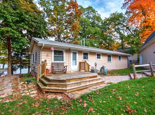 12066 Weiman Dr, Pinckney, MI