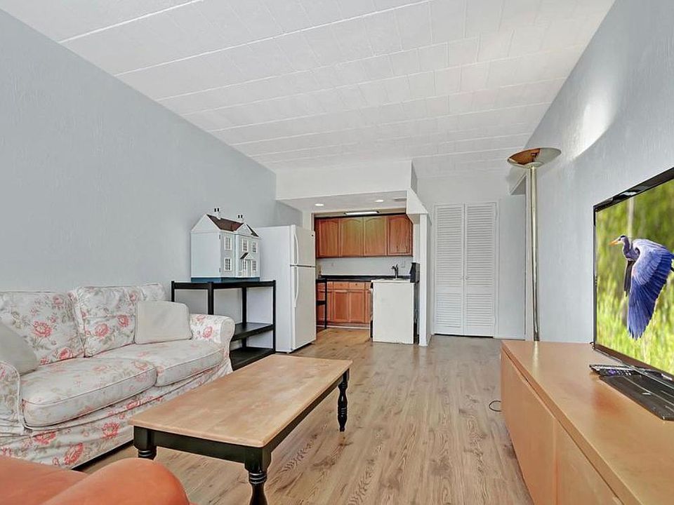 21 Leroy Pl Red Bank, NJ, 07701 Apartments for Rent Zillow