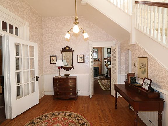 5th image of 1710 Fair St