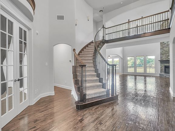 4th image of 1708 Stillwater Dr