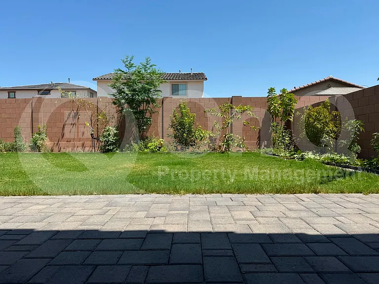 5755 S Marron — Photo 2