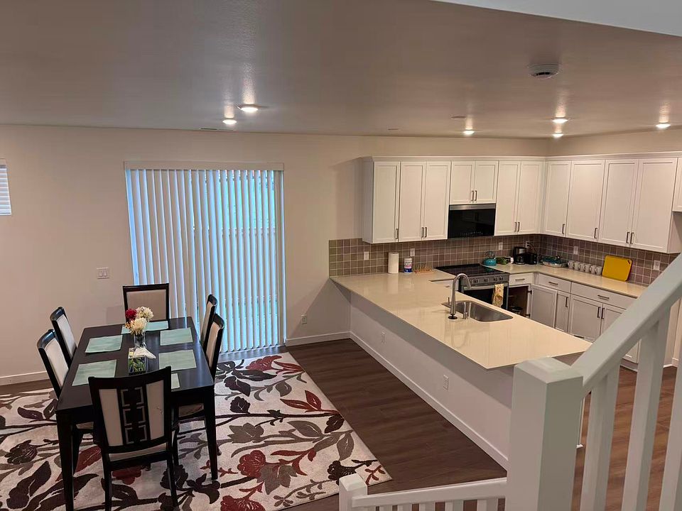 1st image of 5033 87th Ave NE