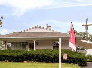 40 Thaliabush Ln, Levittown, PA 19054