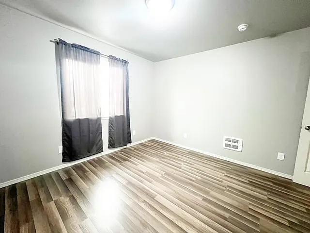2104 SE Polar Star Way — Photo 27
