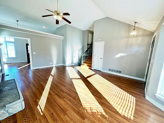 2nd image of 14710 Hardy St