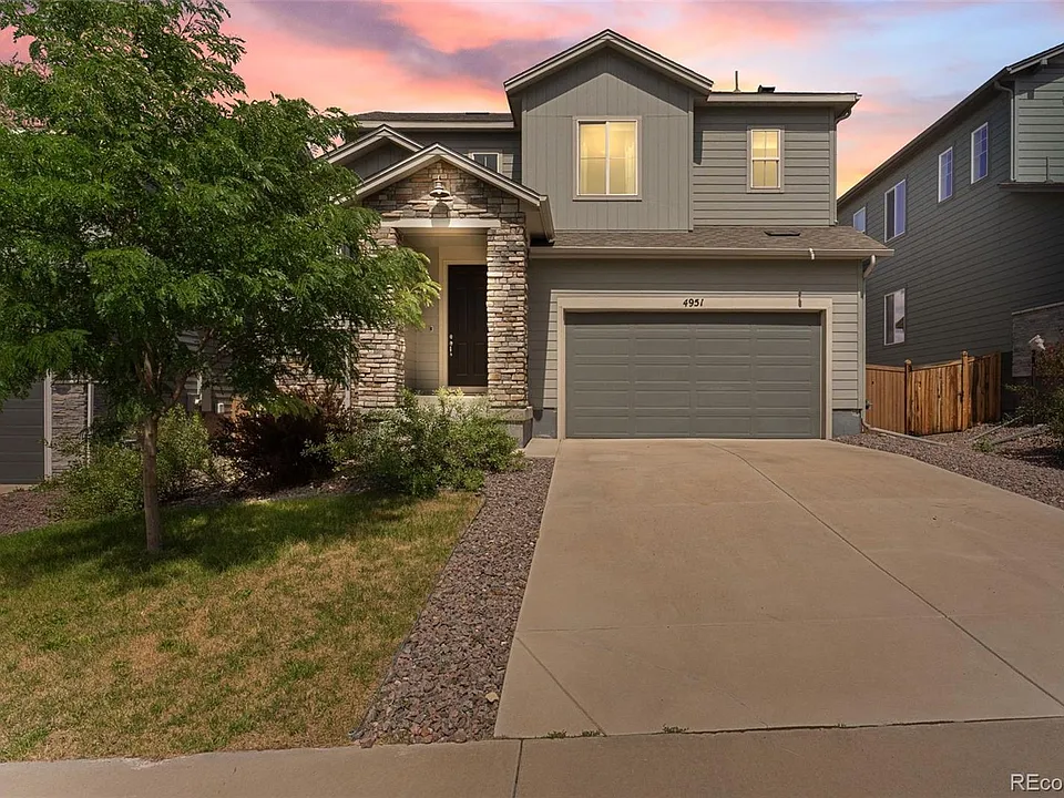 4951 Basalt Ridge Cir