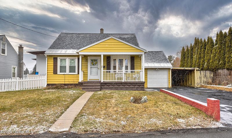 2nd image of 37 Dott Avenue