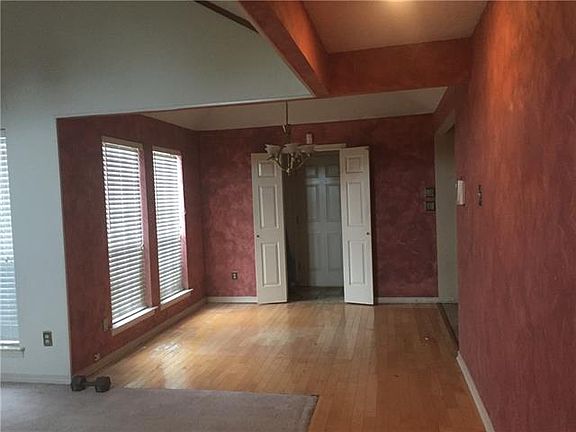 5th image of 125 Beltwoods Dr