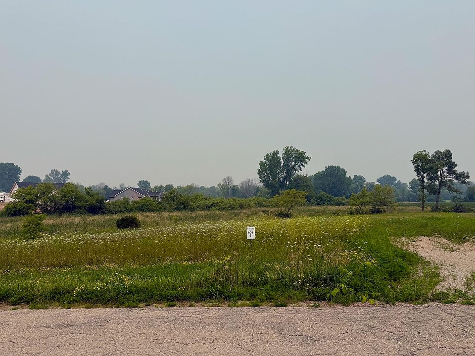 1st image of Parkview Dr #1