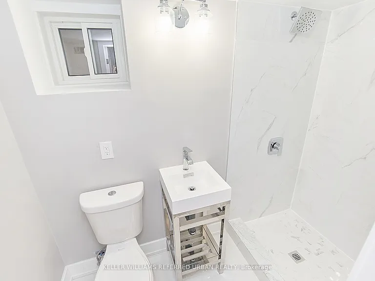 911 Dovercourt Rd #1 — Photo 6