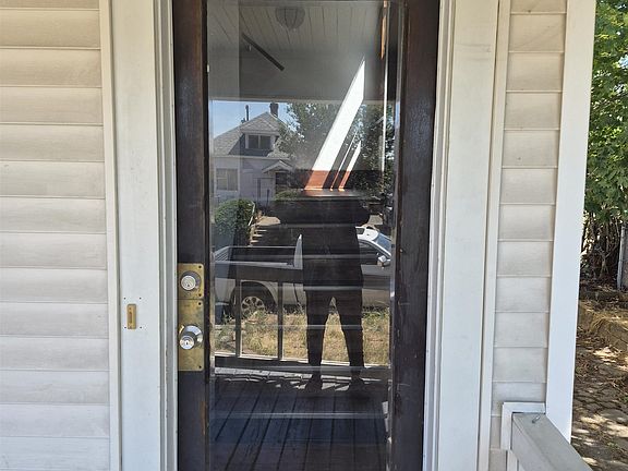 4th image of 2117 & 2119 E Providence Ave