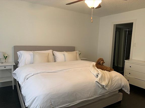4th image of 8440 Fountain Ave