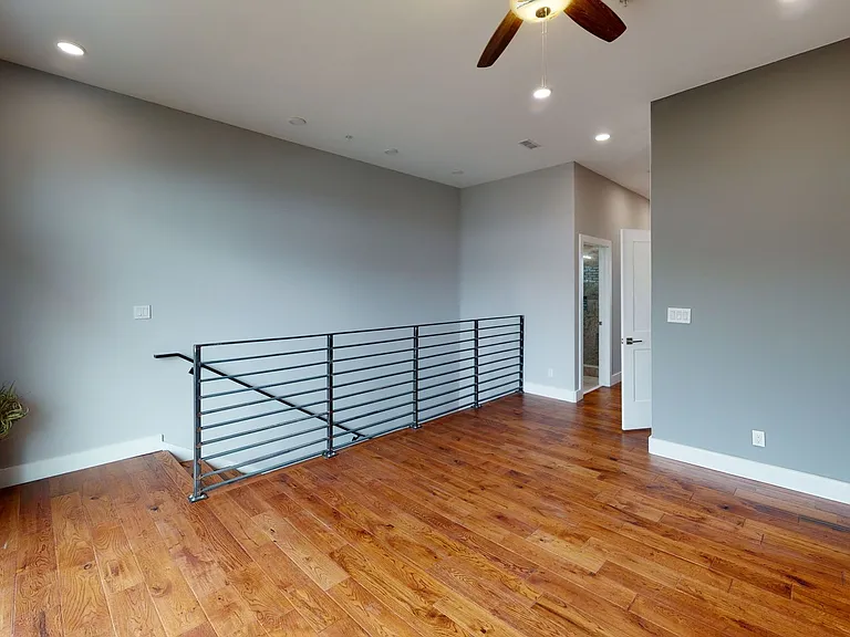 1117 Laurel Ave #302 — Photo 6