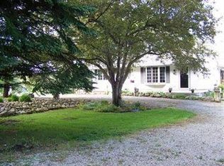 11720 Frost Rd, Mantua, OH 44255