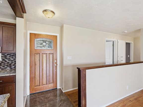 5th image of 1789 Lawnridge Ave