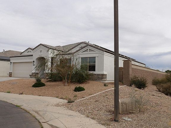 2nd image of 2971 N Brooklyn Dr