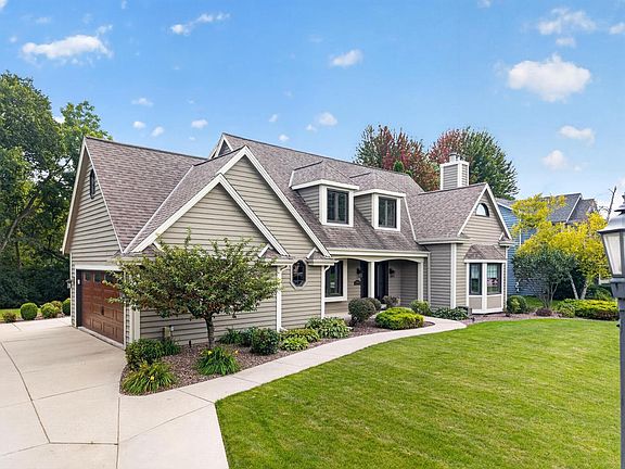 3rd image of S78W20195 Monterey DRIVE