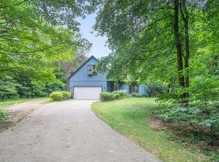 12068 168th Ave, Grand Haven, MI 49417