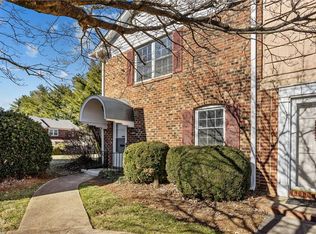 2902 E Saint Marks Rd APT H, Winston Salem, NC 27103