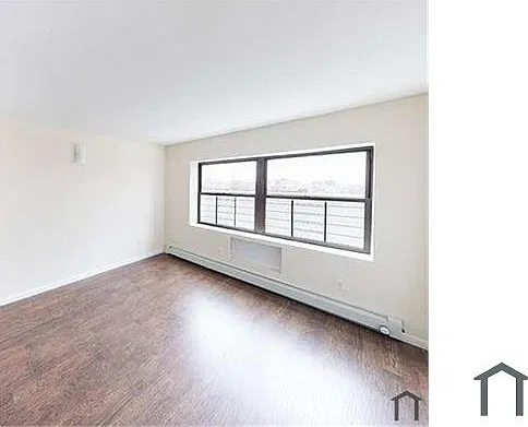 2067 Ryer Ave — Photo 1