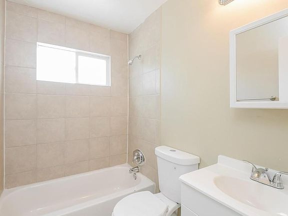 4th image of 9330 Lillian Ln