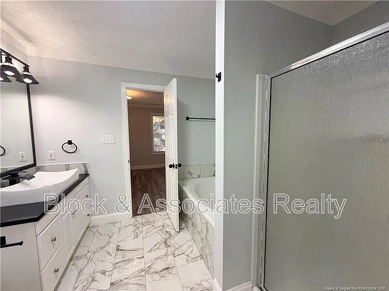 392 Bubble Creek Ct #6 — Photo 9
