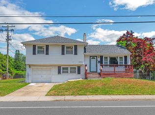 93 W Laurel Dr, Somers Point, NJ 08244