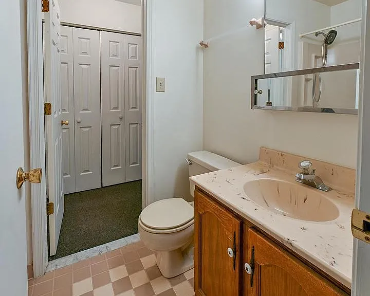 305 Westridge Cir — Photo 11