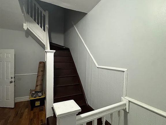 2nd image of 241 Peshine Ave #2