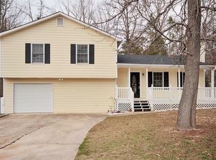 3395 Revere Cir, Snellville, GA 30039