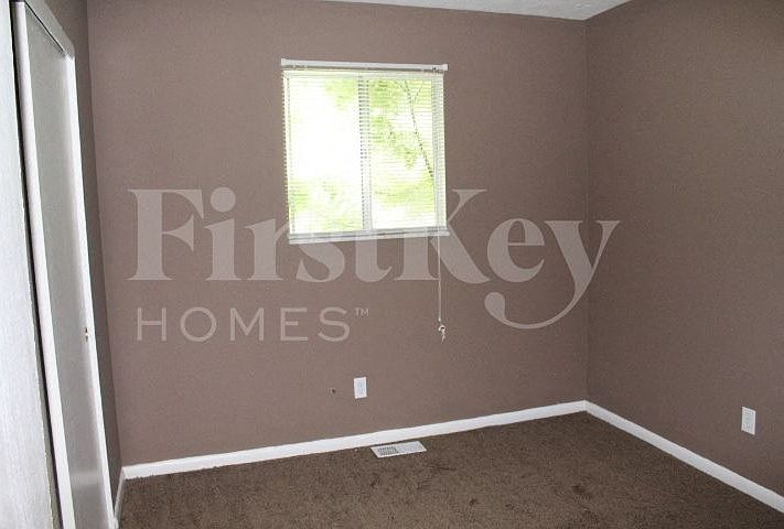 1st image of 5806 Oliver Ave
