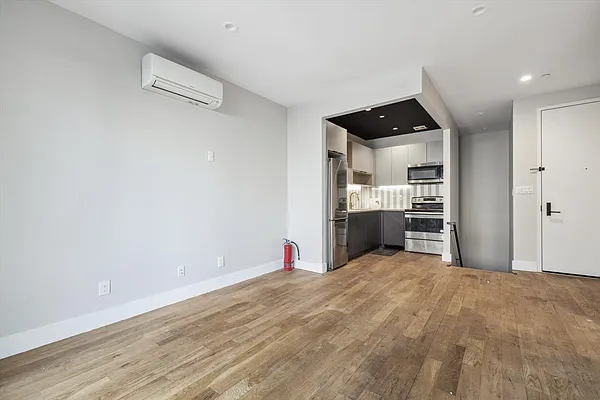 Rented by Brown Harris Stevens | media 13