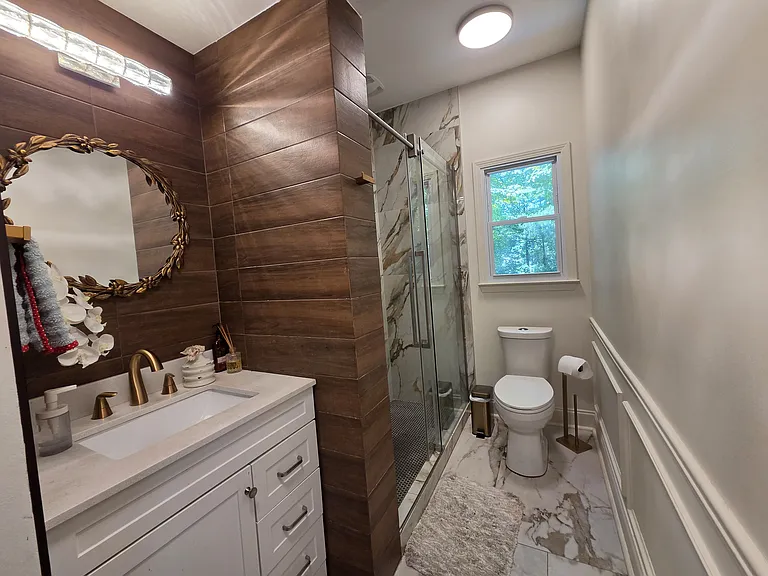 1210 Beacon Hill Xing — Photo 20