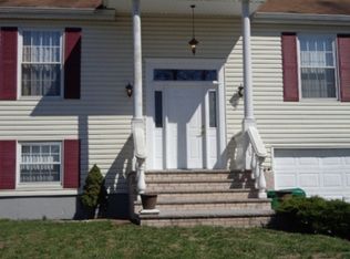 2 Salem Ln, Jackson, NJ 08527