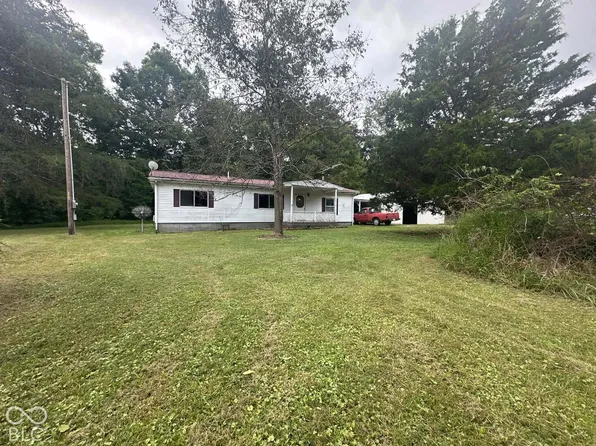 407 Country Lake Rd, Underwood, IN 47177