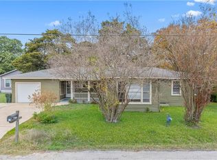 1604 Henry St, Bryan, TX 77803