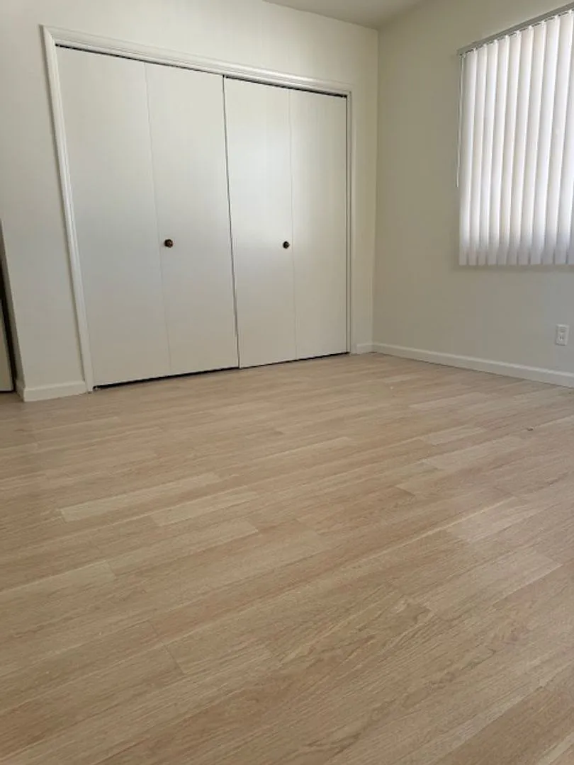 Building Photo - 6333 Bright Ave #1E