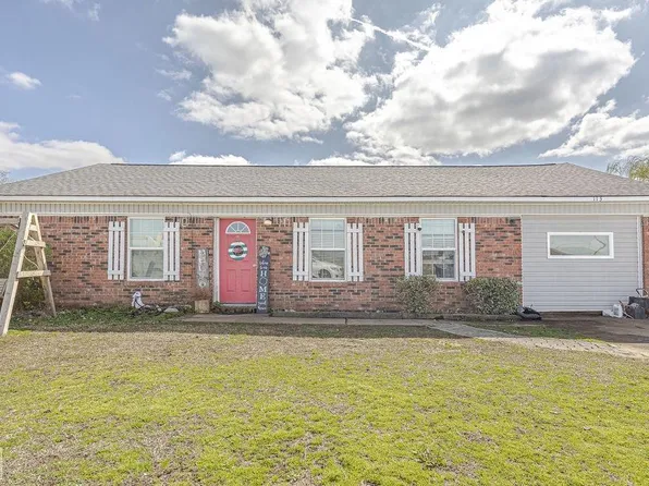 113 Brock St, Gosnell, AR 72315