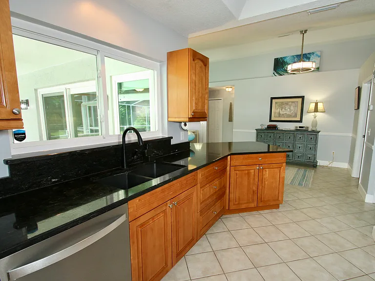 5772 White Acres Ln — Photo 12