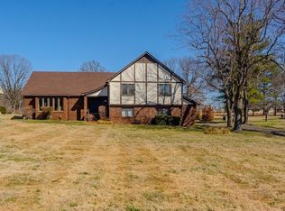 161 Matthew Dr, Paducah, KY 42001