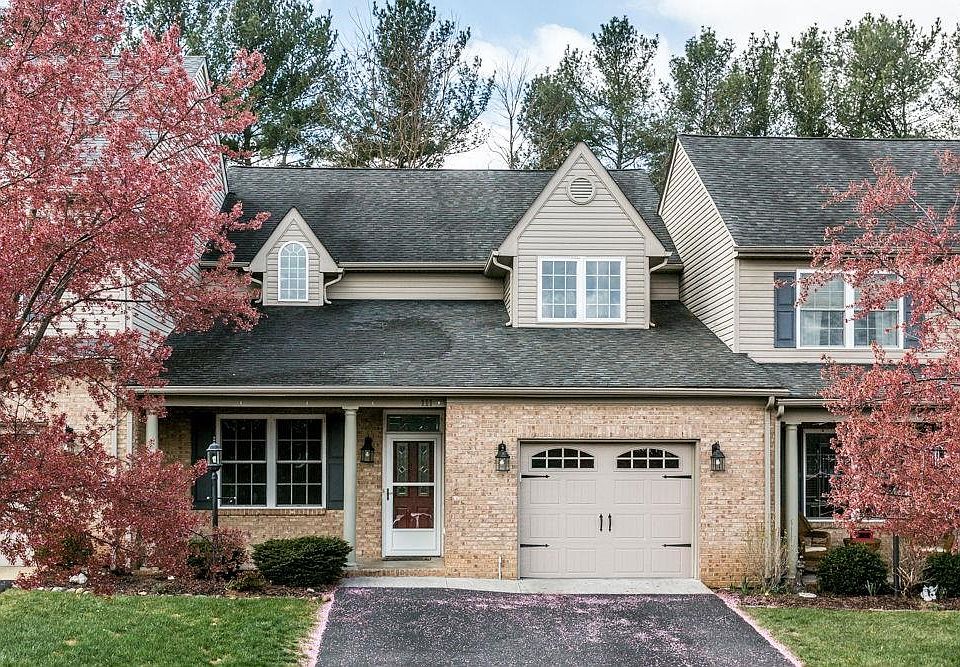 1st image of 111 Villa View Dr