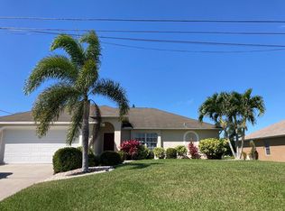 818 SW 8th Pl, Cape Coral, FL 33991