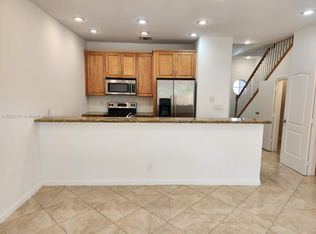 2307 Washington St APT 6, Hollywood, FL 33020