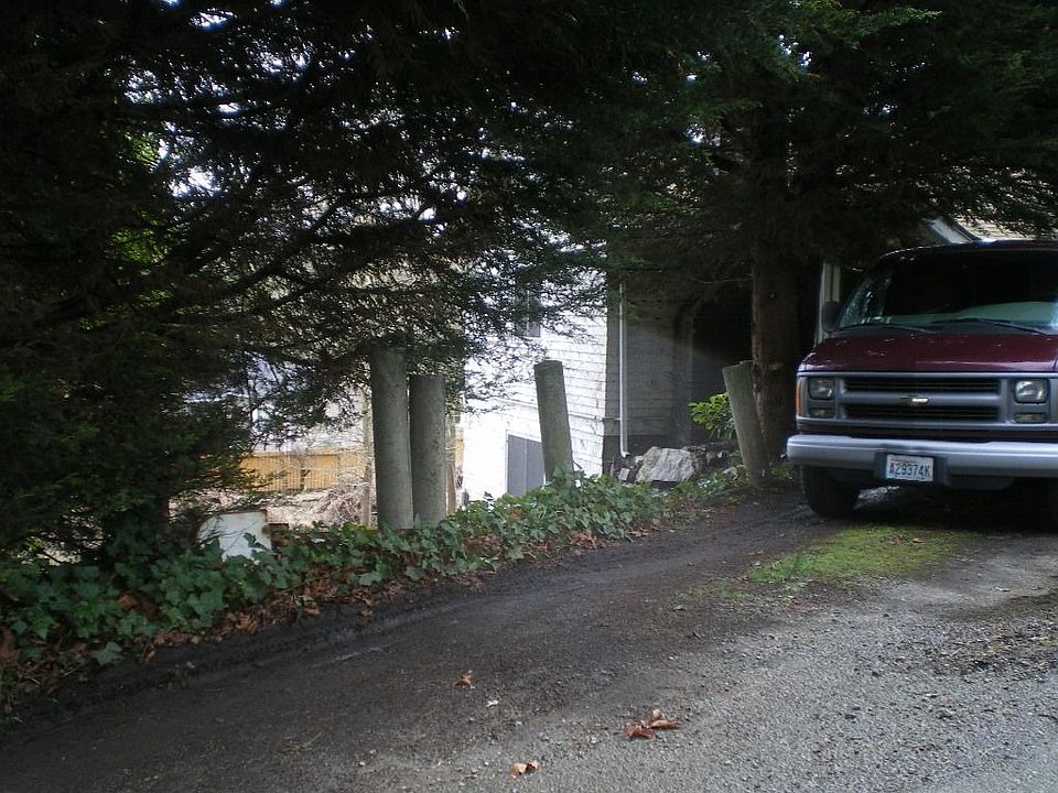 2nd image of 10028 16th Ave S