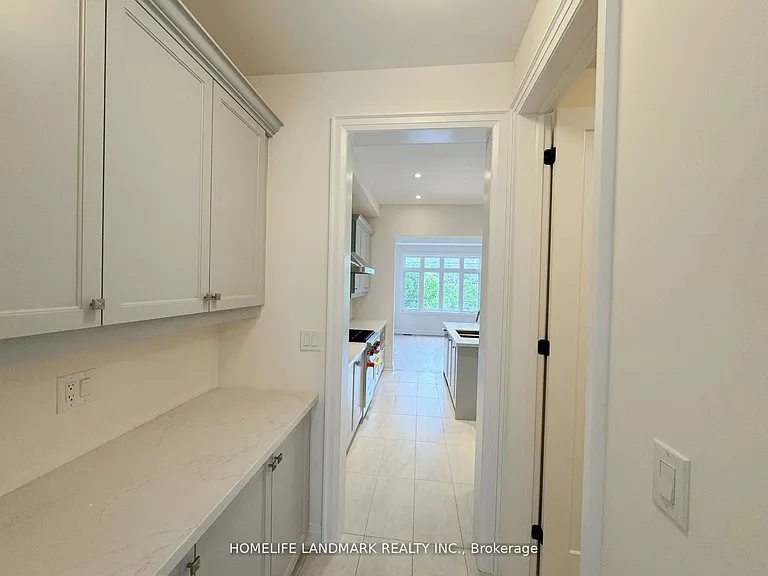 73 West Village Ln — Photo 10